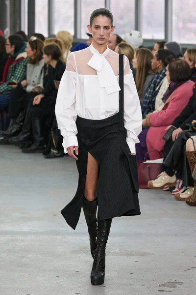 Look 34